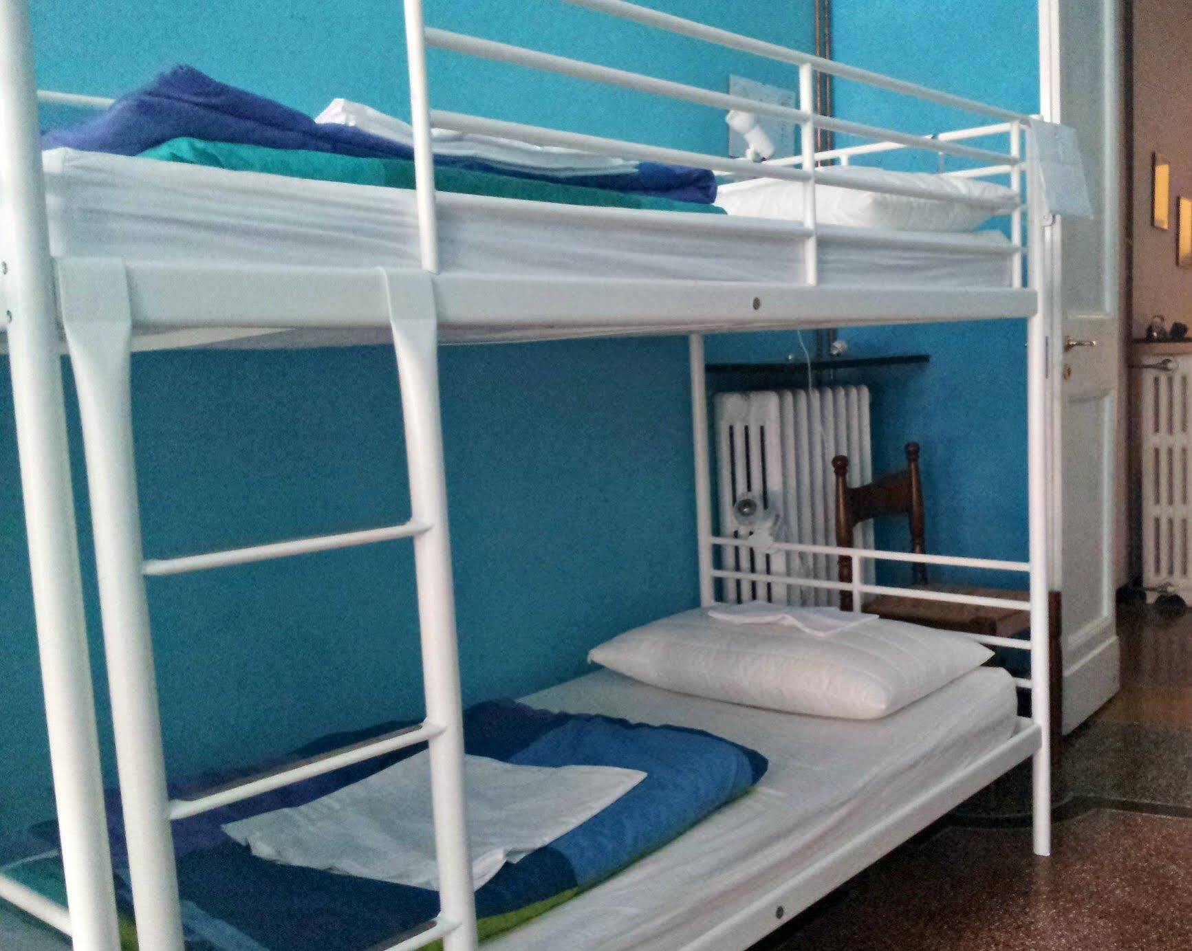 Hostel Manena